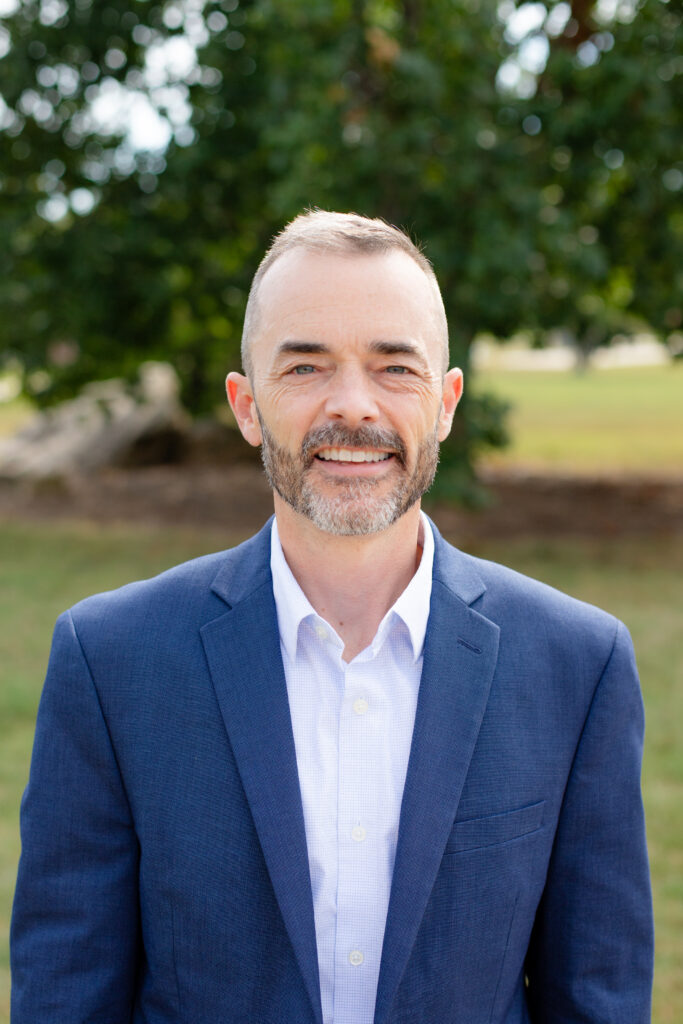 Headshot of Ryan Griffith