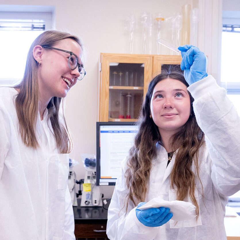 Girls-looking-at-Blood-Smear