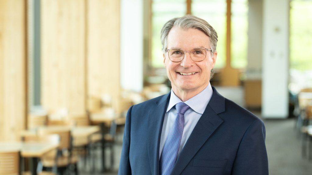 University of Northwestern – St. Paul Names New Dean of the Stoltz School of Business