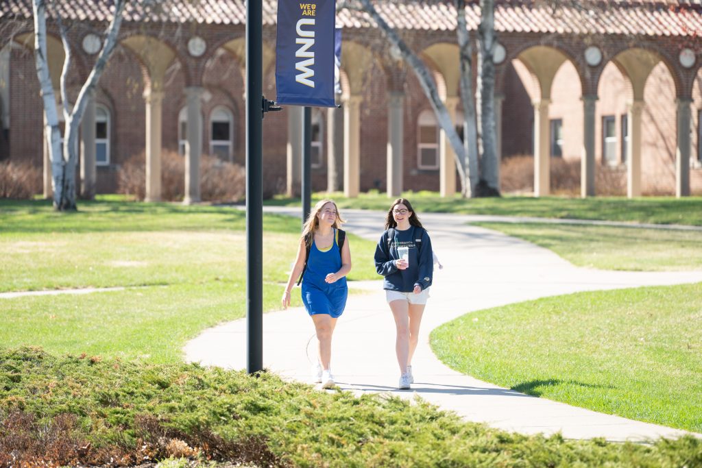 College Search Checklist: How to Find the Right College For You