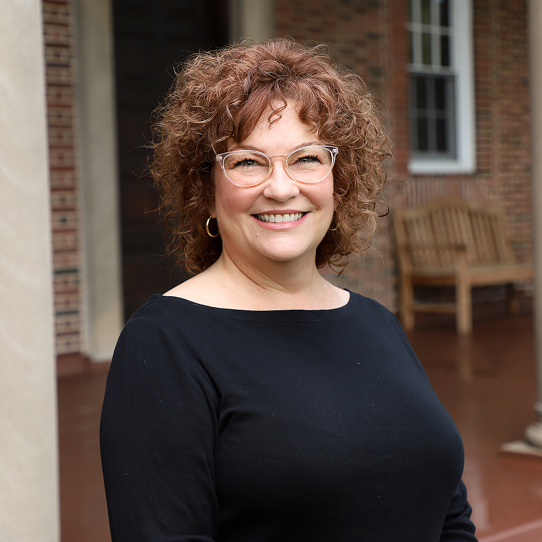 Rebecca Belz headshot